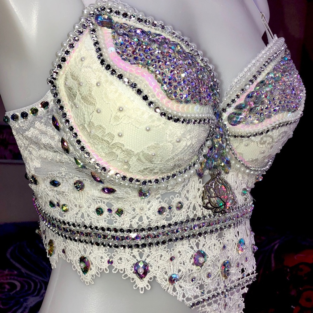 Custom Bra - Picture 2 of 7